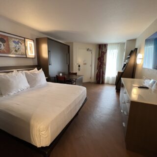 Extended Evening Hours Continues for Walt Disney World Deluxe Resort Hotel Guests