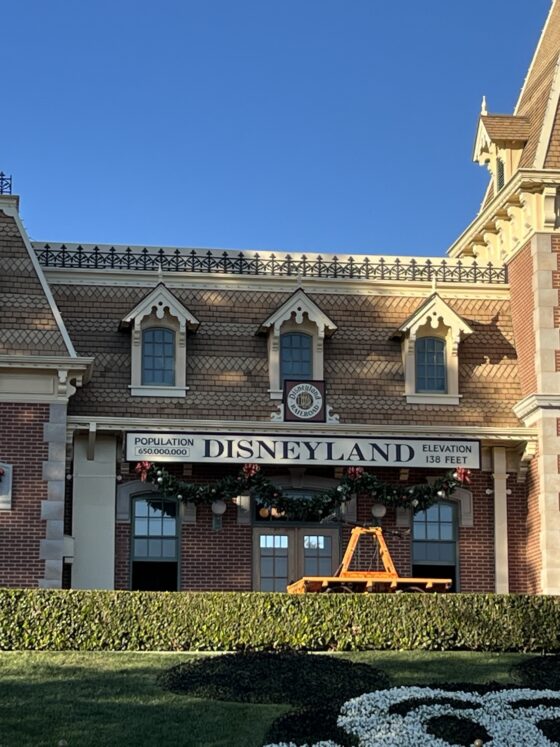 2025 Disneyland Vacation Packages Available to Book Beginning August 21