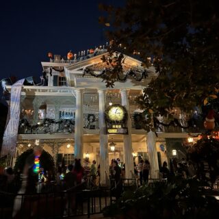 Breakfast at Garden Grill: A Disney Dining Review