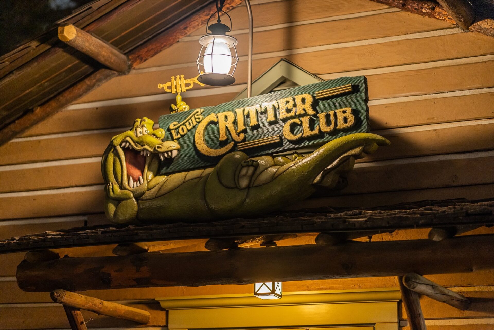 Louis’ Critter Club Opening in November