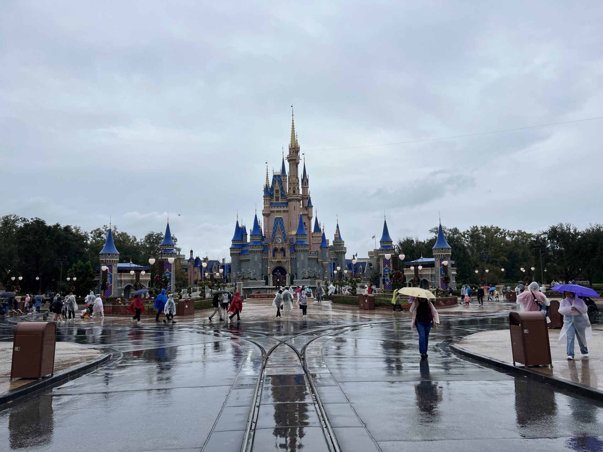 Hurricane Milton Status Updates for the Walt Disney World Resort
