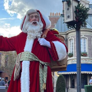 2025 Candlelight Processional Celebrity Narrators Released
