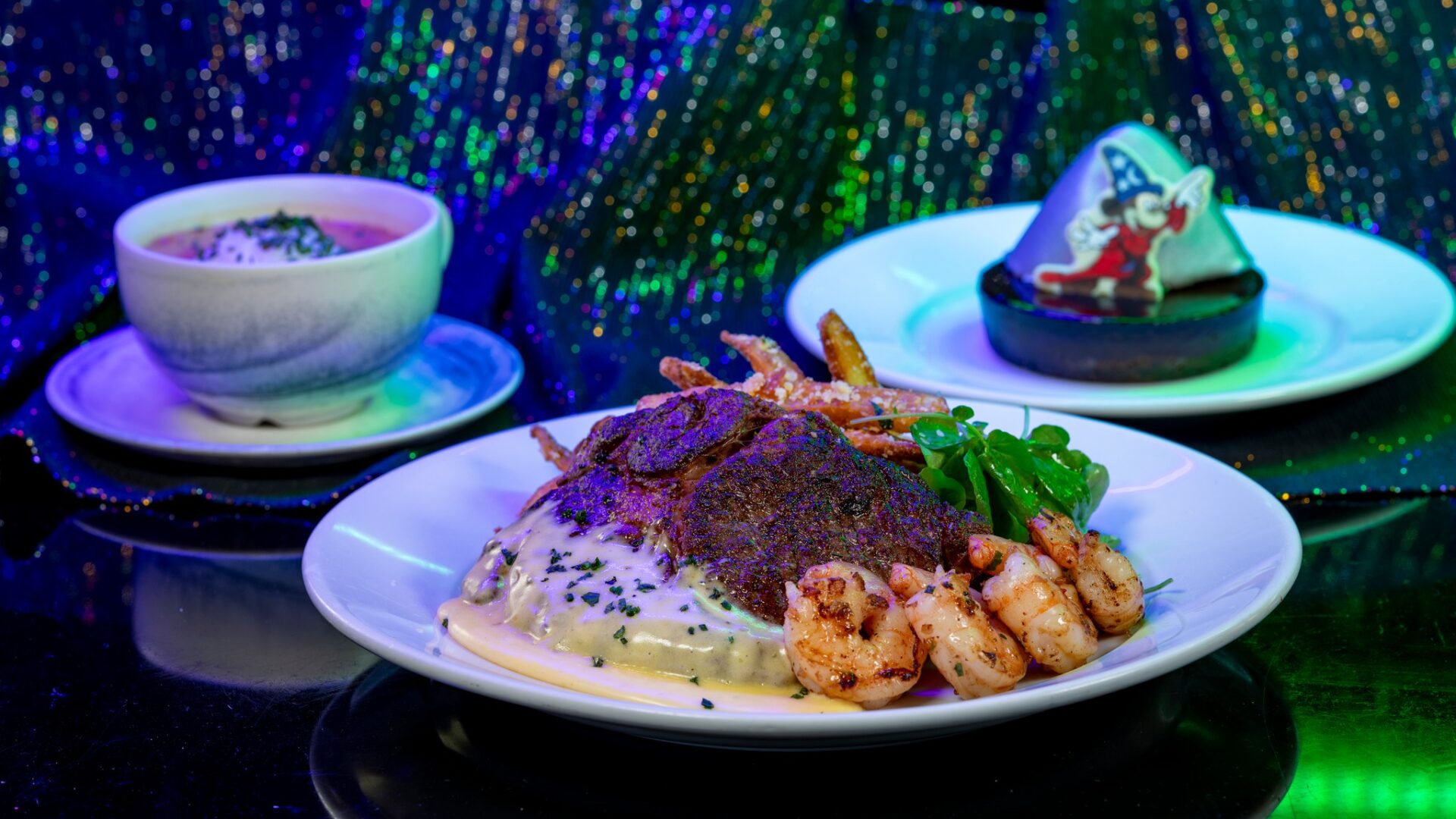 New Fantasmic! Dining Package Option Coming to Disneyland