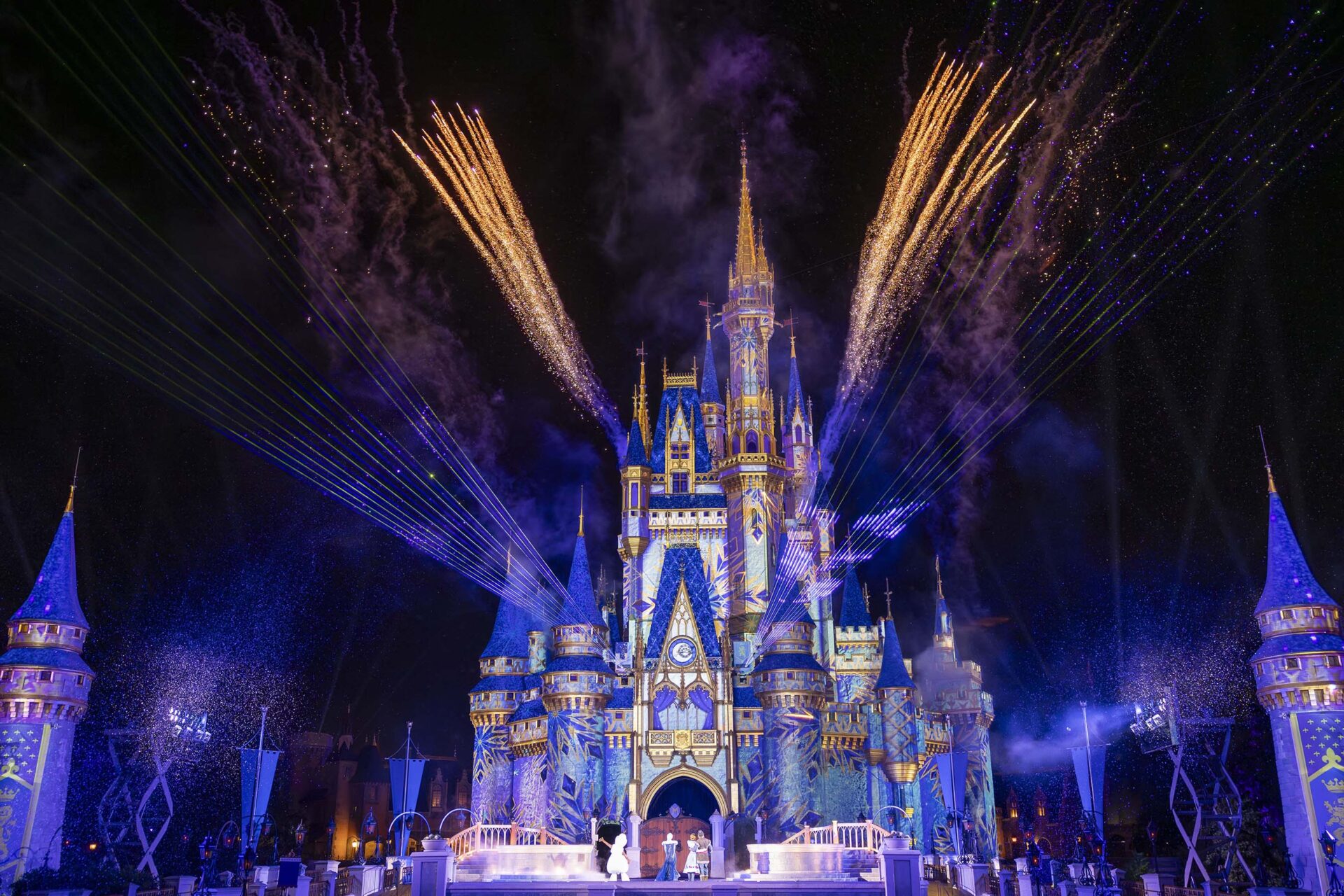 Frozen Holiday Surprise to Debut Tonight