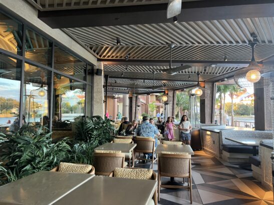 Wailulu Bar and Grill at Island Tower at Disney's Polynesian