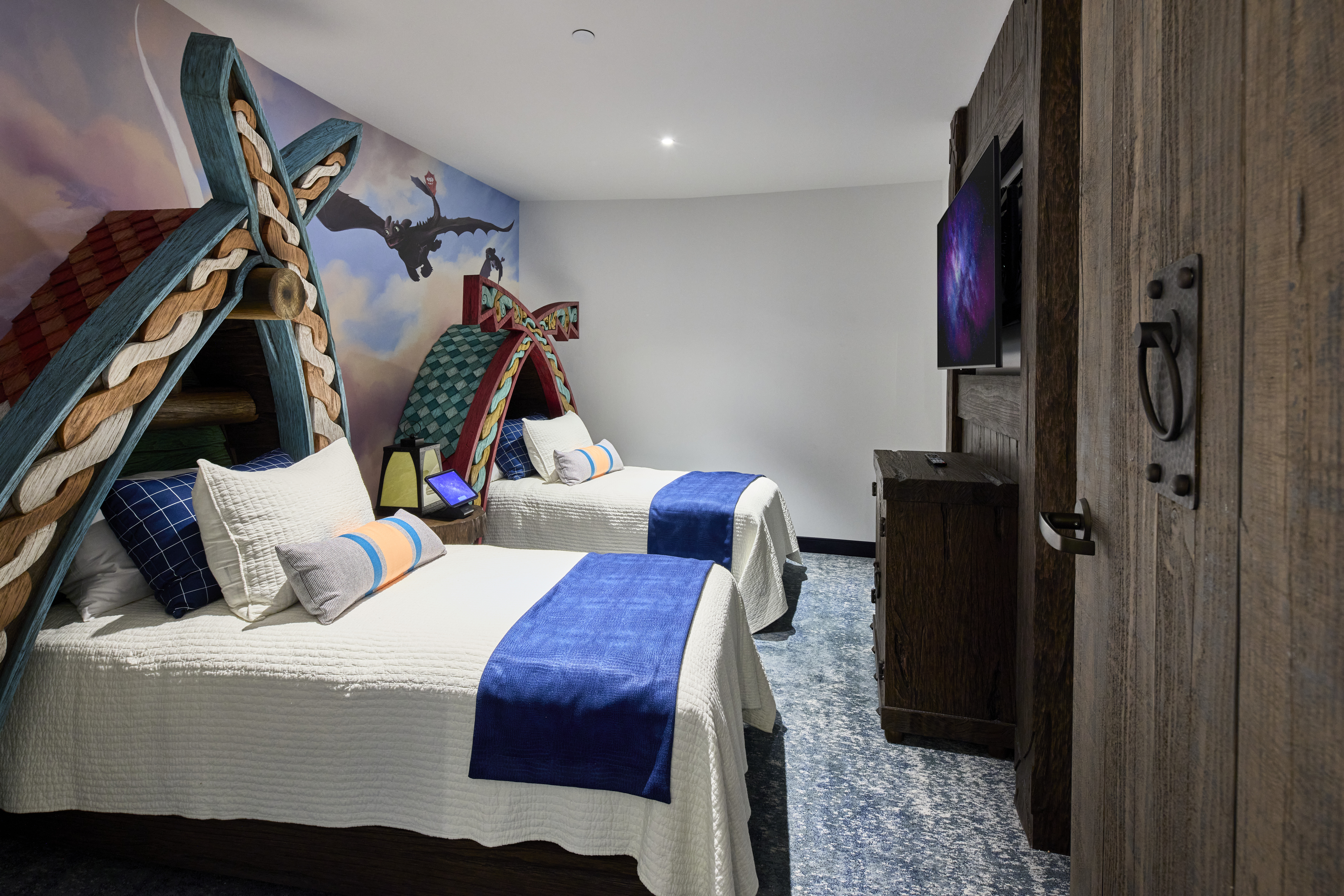 Universal Helios Grand Hotel - How to Train Your Dragon Rooms