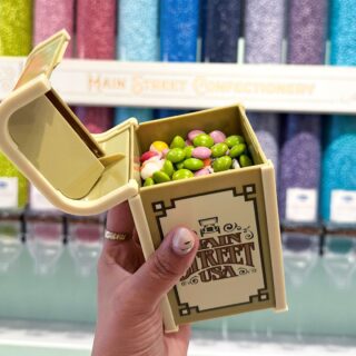 Create Your Own Tiara at Crystal Arts at Disney Springs