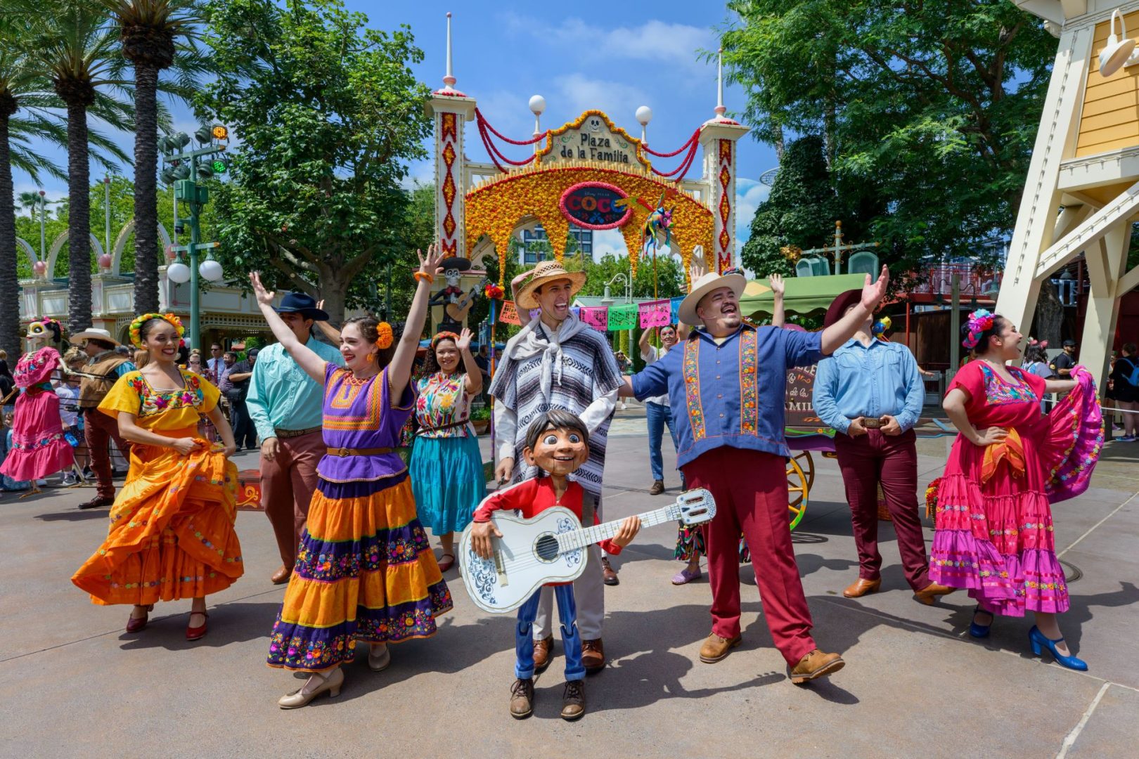 Plaza de la Familia Returns to Disney California Adventure for 2026