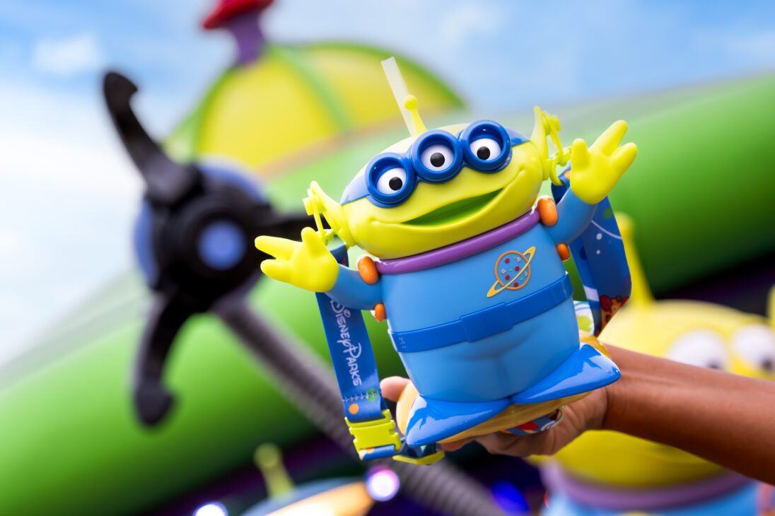 Little Green Men Sipper