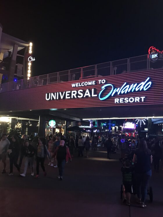 New Universal CityWalk Curfew Enacted For Guests Under 18