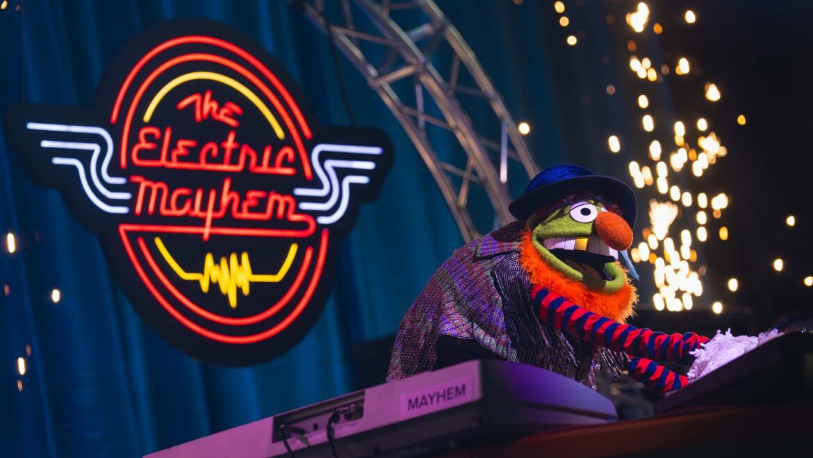 The Electric Mayhem at Rock n' Roller Coaster Starring The Muppets