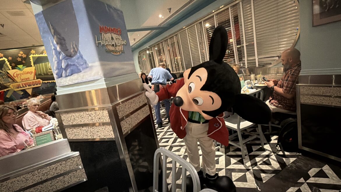 Minnie's Holiday Dine