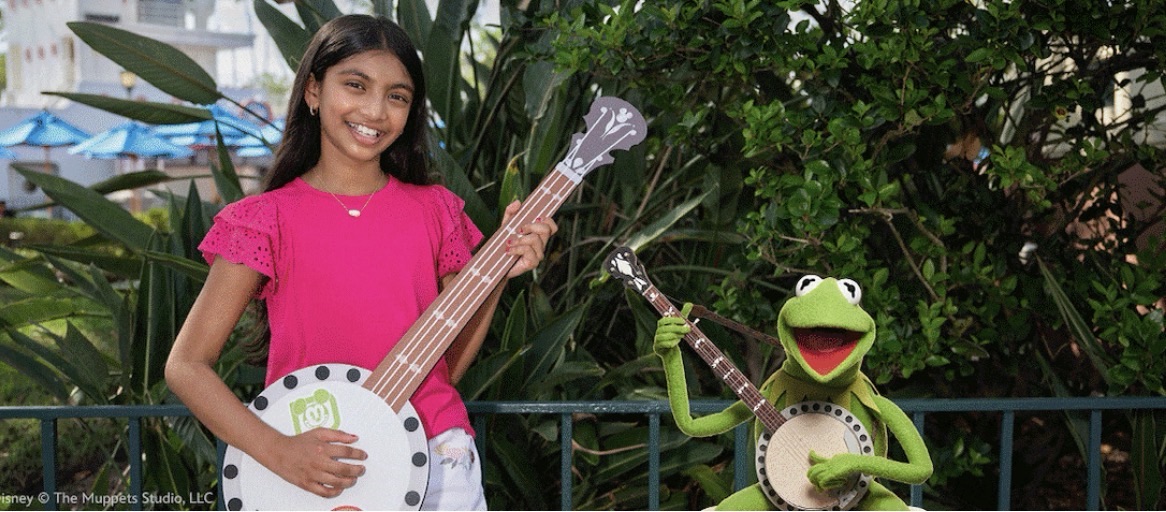 Kermit the Frog Annual Passholder Magic Shot